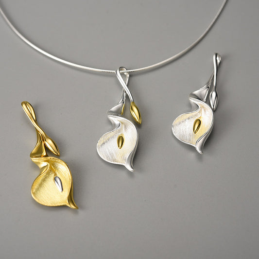 Pure and elegant calla lily pendant, S925 sterling silver handmade floral women's pendant, vintage necklace.